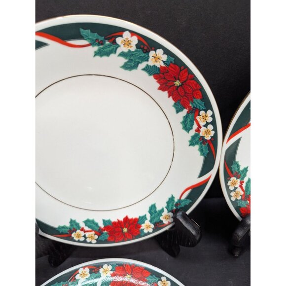 Tienshan Fine China Deck The Halls Christmas Design Salad Plate Set of 4 - Picture 3 of 11